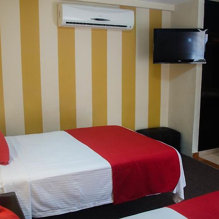 Puerto Bello Hotel แทมปิโก ภายนอก รูปภาพ
